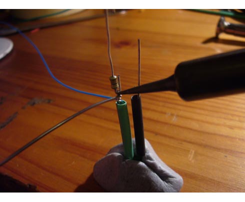 Thermistor soldered to resistor