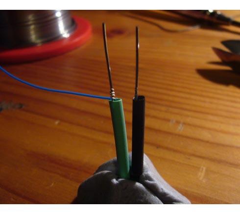 Thermistor legs ready for soldering